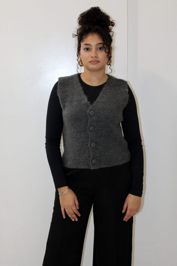 ⁠Gilet en laine à manches courtes Gris